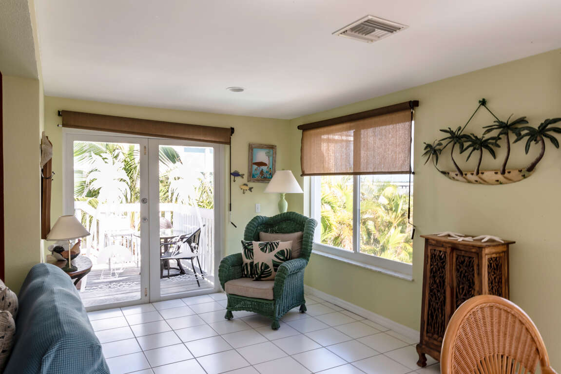 Breezeswept Beach House in Ramrod Key, FL 2 Bedrooms for 4 Guests