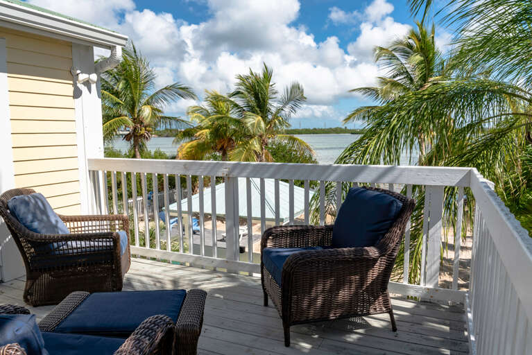 Breezeswept Beach House in Ramrod Key, FL 2 Bedrooms for 4 Guests