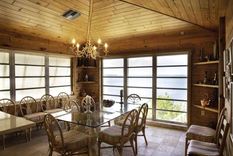 Dining Room With Lake View In A Vacation Rental