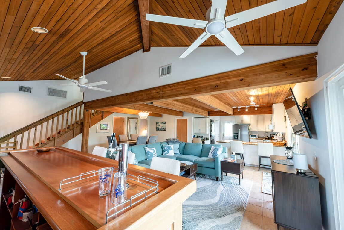 The Boathouse 3 Bedroom Vacation Rental in Ramrod Key, FL 8 Guests