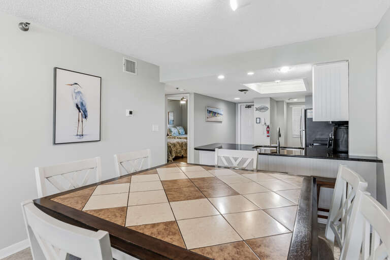JC Resorts Hamilton House Dining Room Indian Rocks Beach-2(2048 Pixels)12