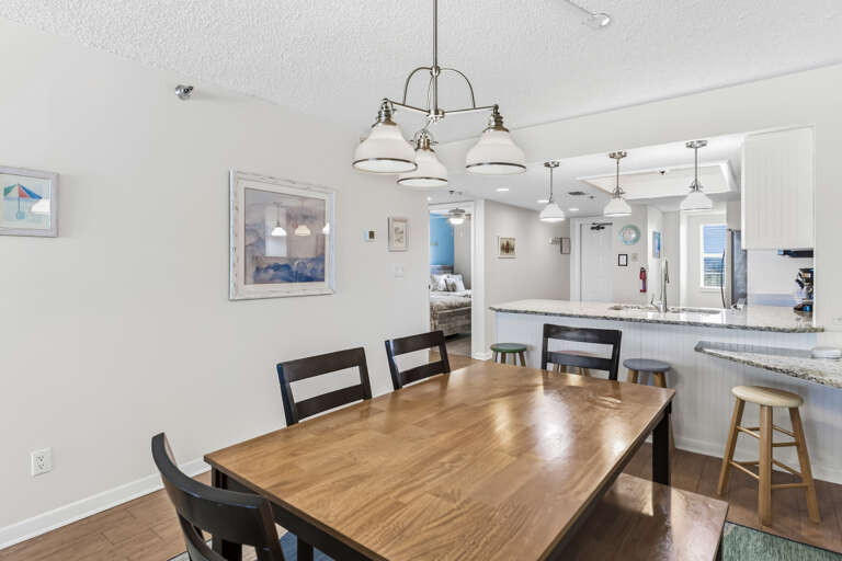 JC Resorts Hamilton House 302 Dining Room Indian Rocks Beach-2(2048 Pixels)13
