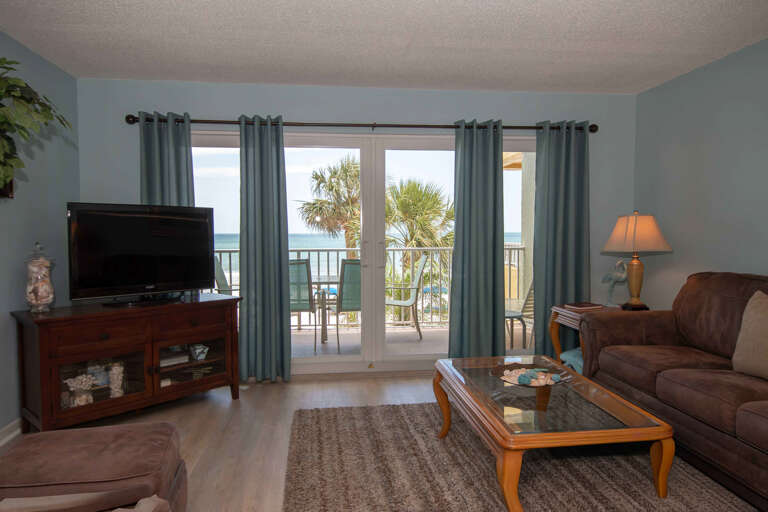 4 JCResortsRamSea106LivingRoom1NRedingtonBeach-1