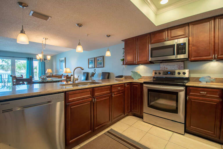8 JCResortsRamSea106Kitchen2NRedingtonBeach-7