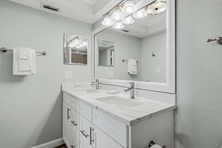 JC Resorts Sand Dollar 203 Bathroom 1 Indian Shores-2(2048 Pixels)37