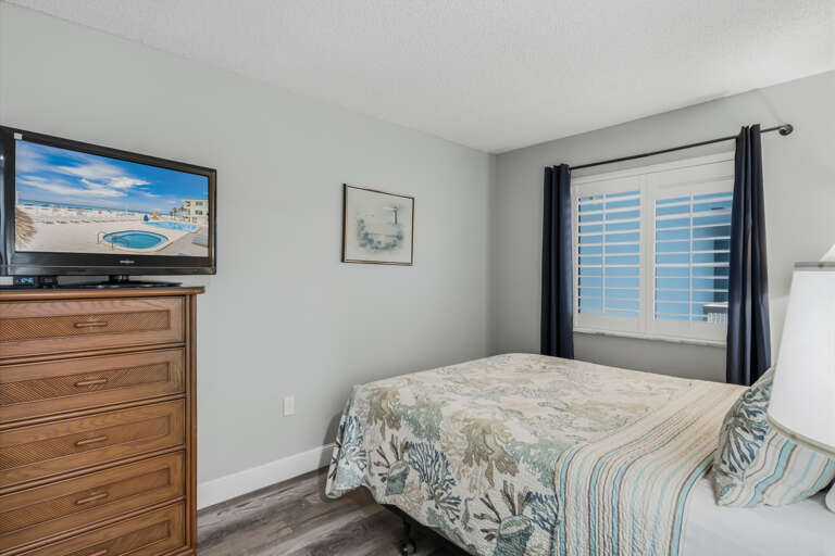 JC Resorts Sand Dollar 203 Bedroom 3 Indian Shores-1(2048 Pixels)34
