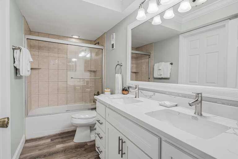 JC Resorts Sand Dollar 203 Bathroom 2 Indian Shores-1(2048 Pixels)38