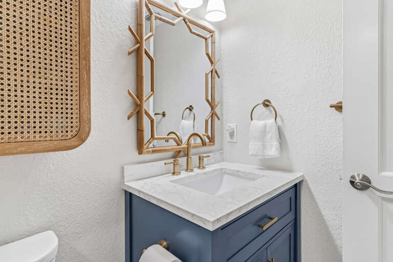 JC Resorts Sand Dollar 304 Bathroom 1 Indian Shores-2(2048 Pixels)10
