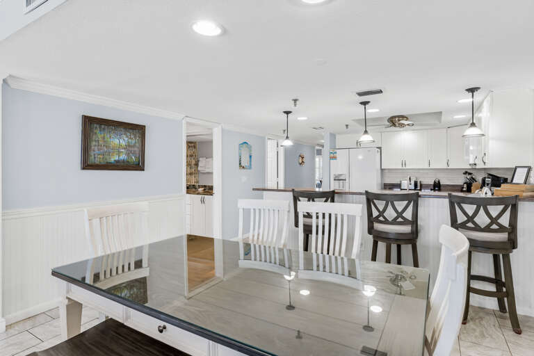 JC Resorts Sand Dollar 407 Dining Room Indian Shores-2(2048 Pixels)14