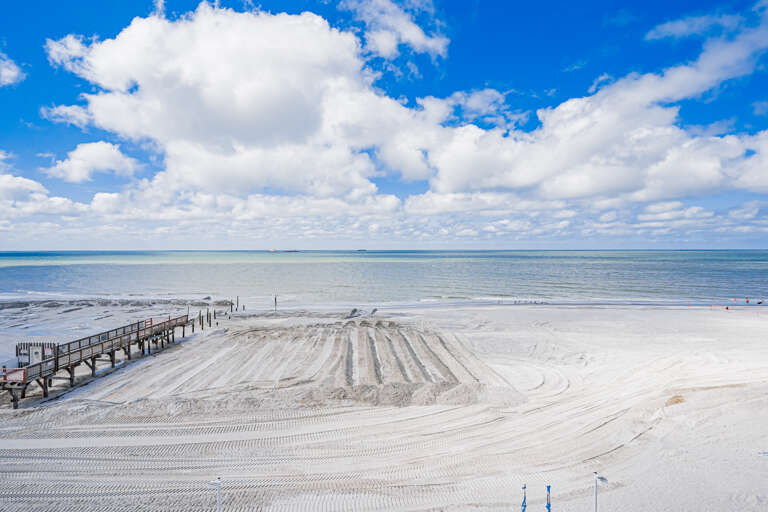 JC Resorts Sand Dollar 409 Balcony Indian Shores-2(2048 Pixels)1