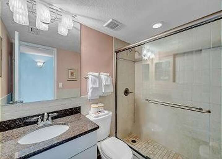 SD502 main bathroom