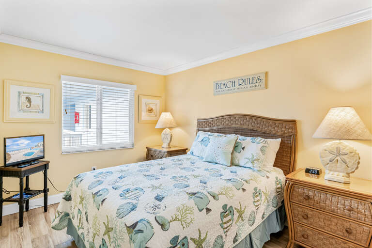 JC Resorts Sand Dollar 510 Bedroom 2 Indian Shores-1(2048 Pixels)28