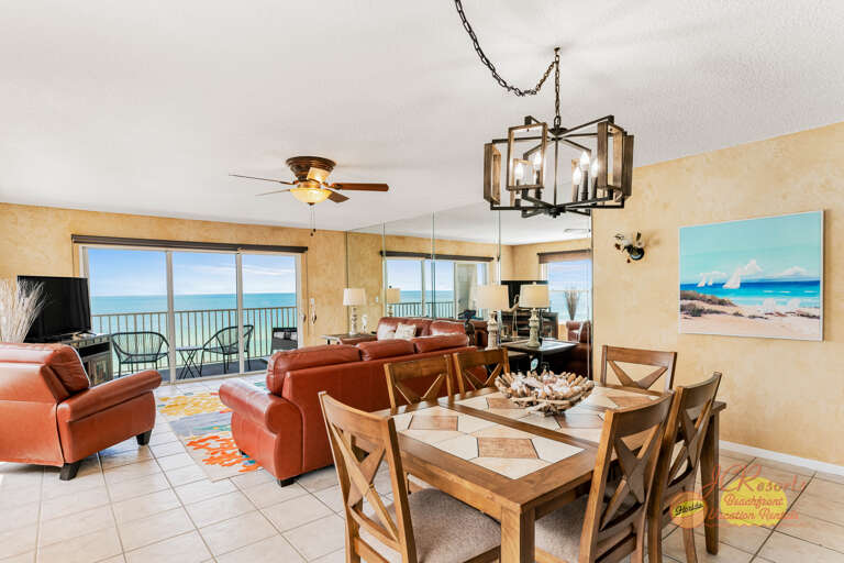 Sea Oats 501 Dining room