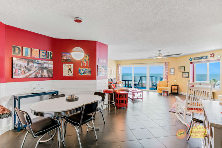 Beach Palms 409 dining room