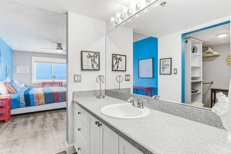 JC Resorts Beach Palms 409 Bathroom 1 Indian Shores-5(2048 Pixels)31