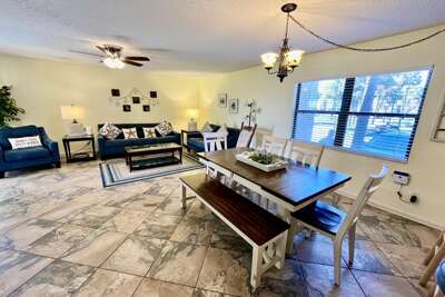 Living/Dining area