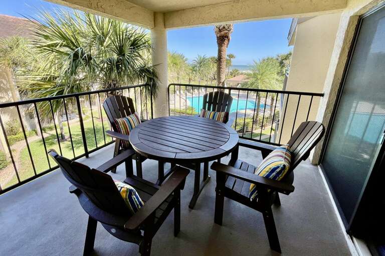ocean side view/poolside balcony