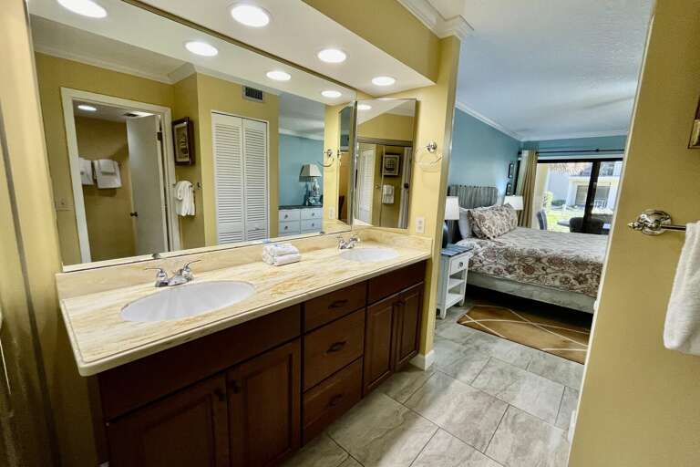 Bathroom 1 (en suite) Bathroom 1 (en suite)