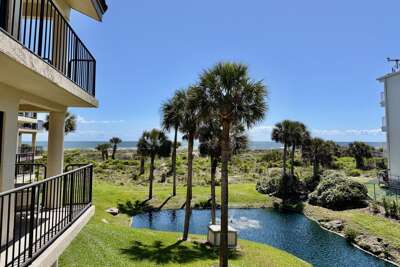 Ocean side view/lagoon view from balcony