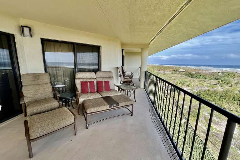 oceanfront corner balcony