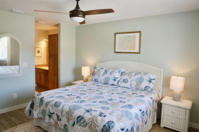 Bedroom 2 (upstairs)