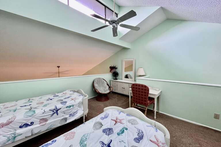 Bedroom 3 (open loft)