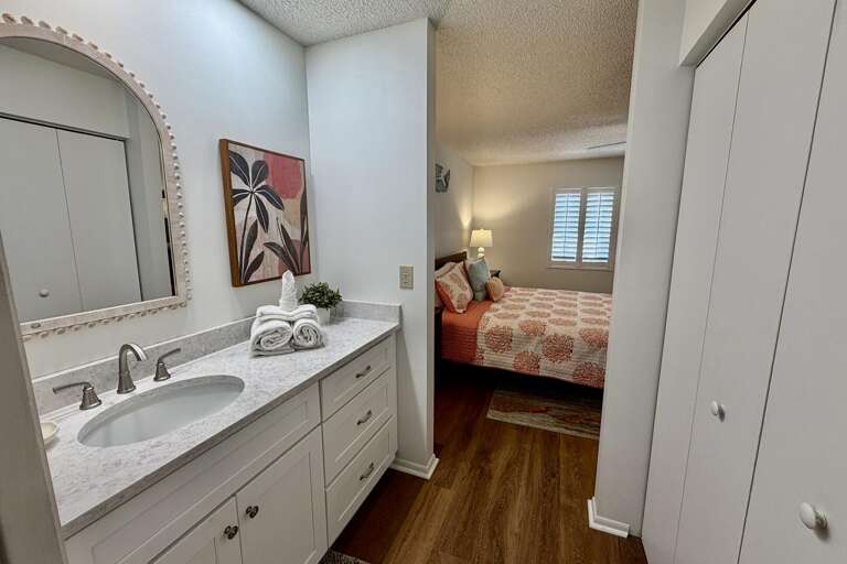 Bathroom 1 (en suite)