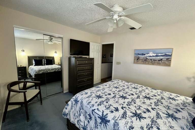 Bedroom 2 (upstairs)