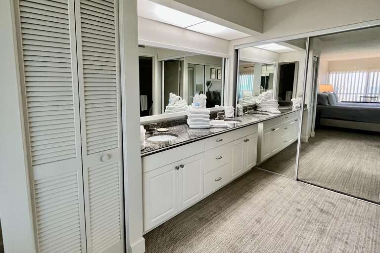 Bathroom 1 (en suite)