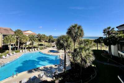 Ocean view/pool view from balcony