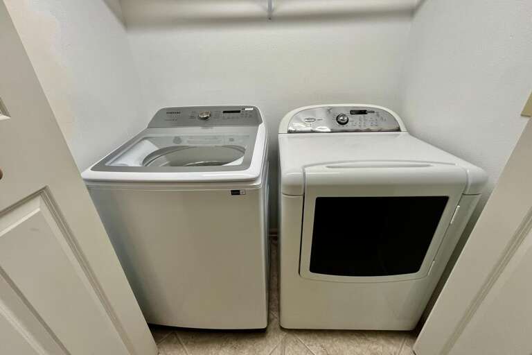 In-unit washer/dryer