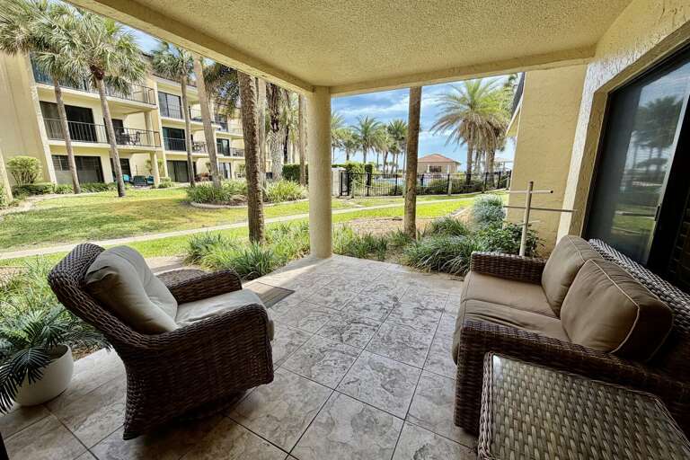 ocean side view/poolside patio