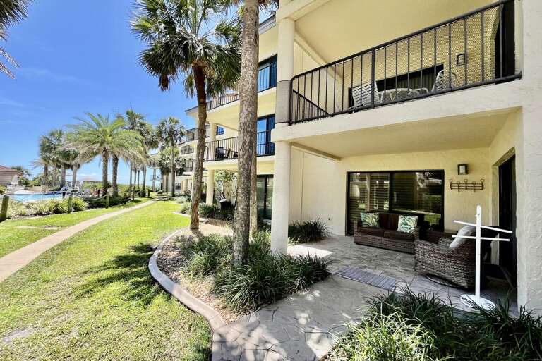 oceanside/poolside patio