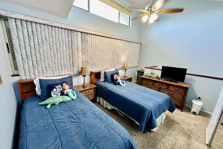 Bedroom 2 (enclosed loft)