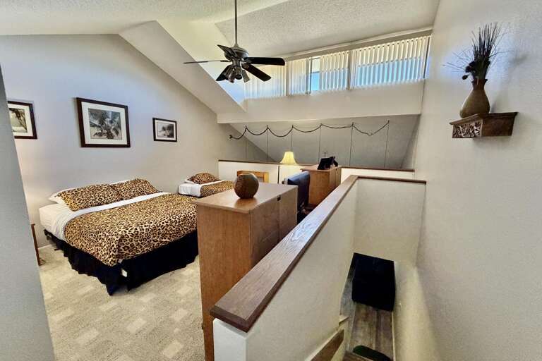 Bedroom 2 (open loft)