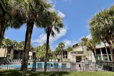 Village Las Palmas pool area