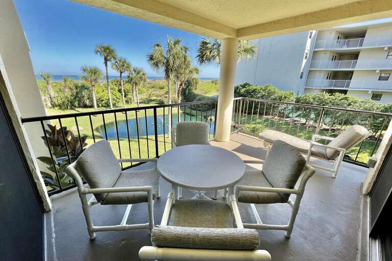 ocean side view balcony