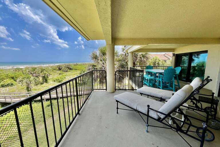 Oceanfront balcony Oceanfront balcony