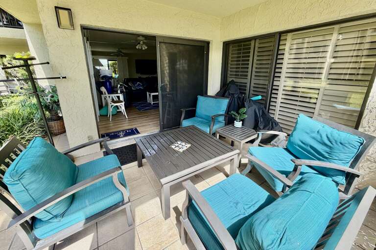 ocean side view/poolside patio