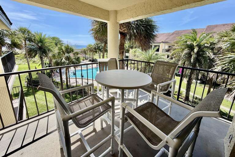 ocean side view/poolside balcony