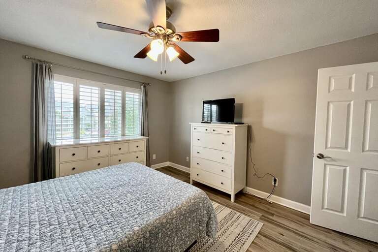 Bedroom 2 (upstairs)