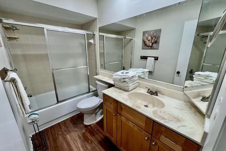 Bathroom 2 (upstairs)