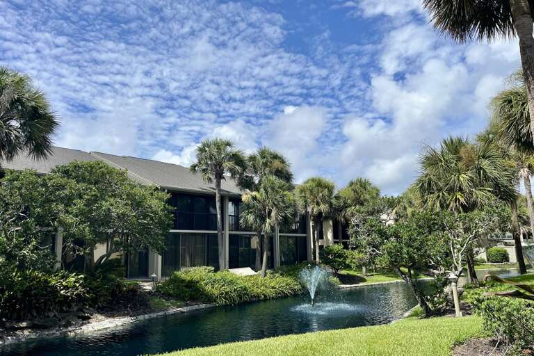 Del Prado lagoon view