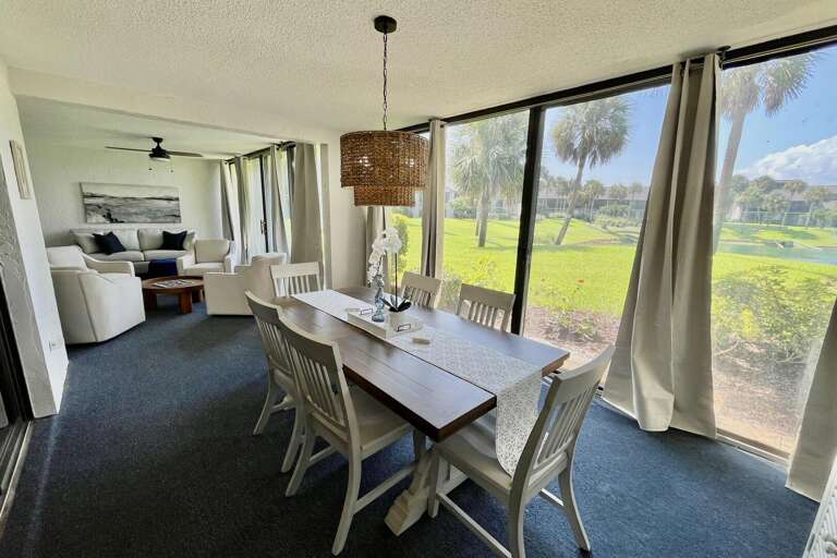 Enclosed lanai