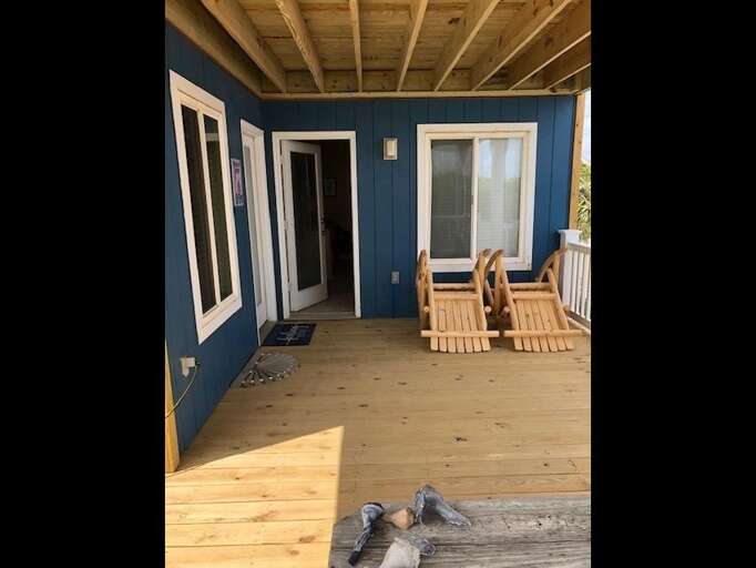 deckofflivingrooma deckofflivingrooma