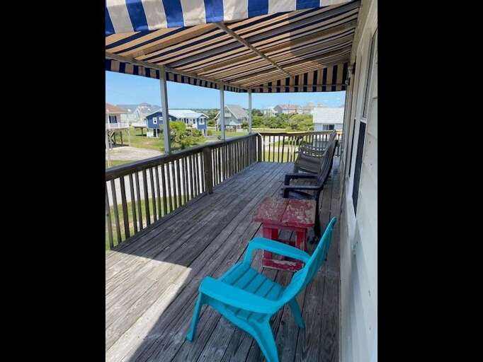 deck off living area on top floor deck off living area on top floor