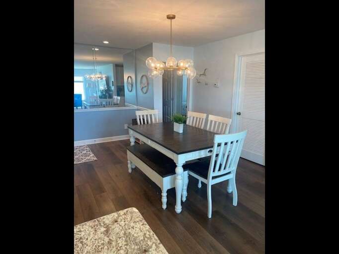 dining area dining area