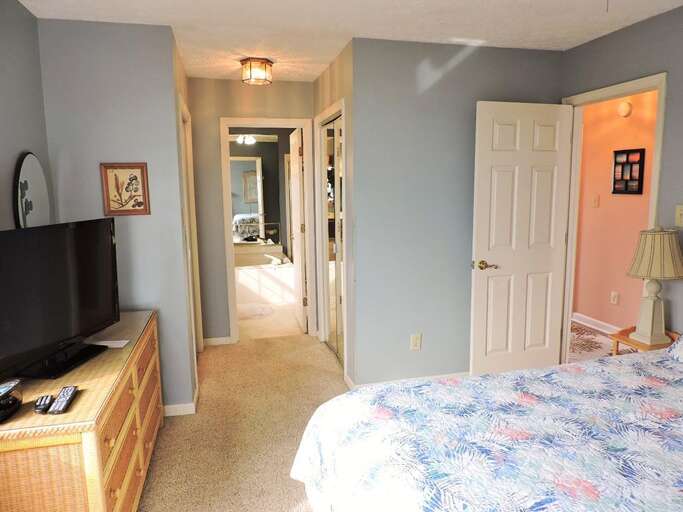 mastertomasterbath.JPG mastertomasterbath.JPG