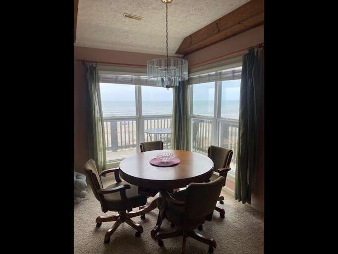 dining area dining area