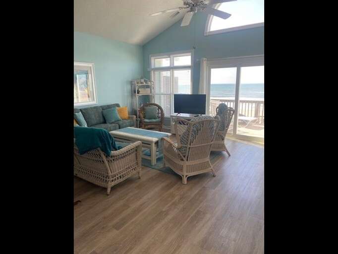 livingroomb livingroomb